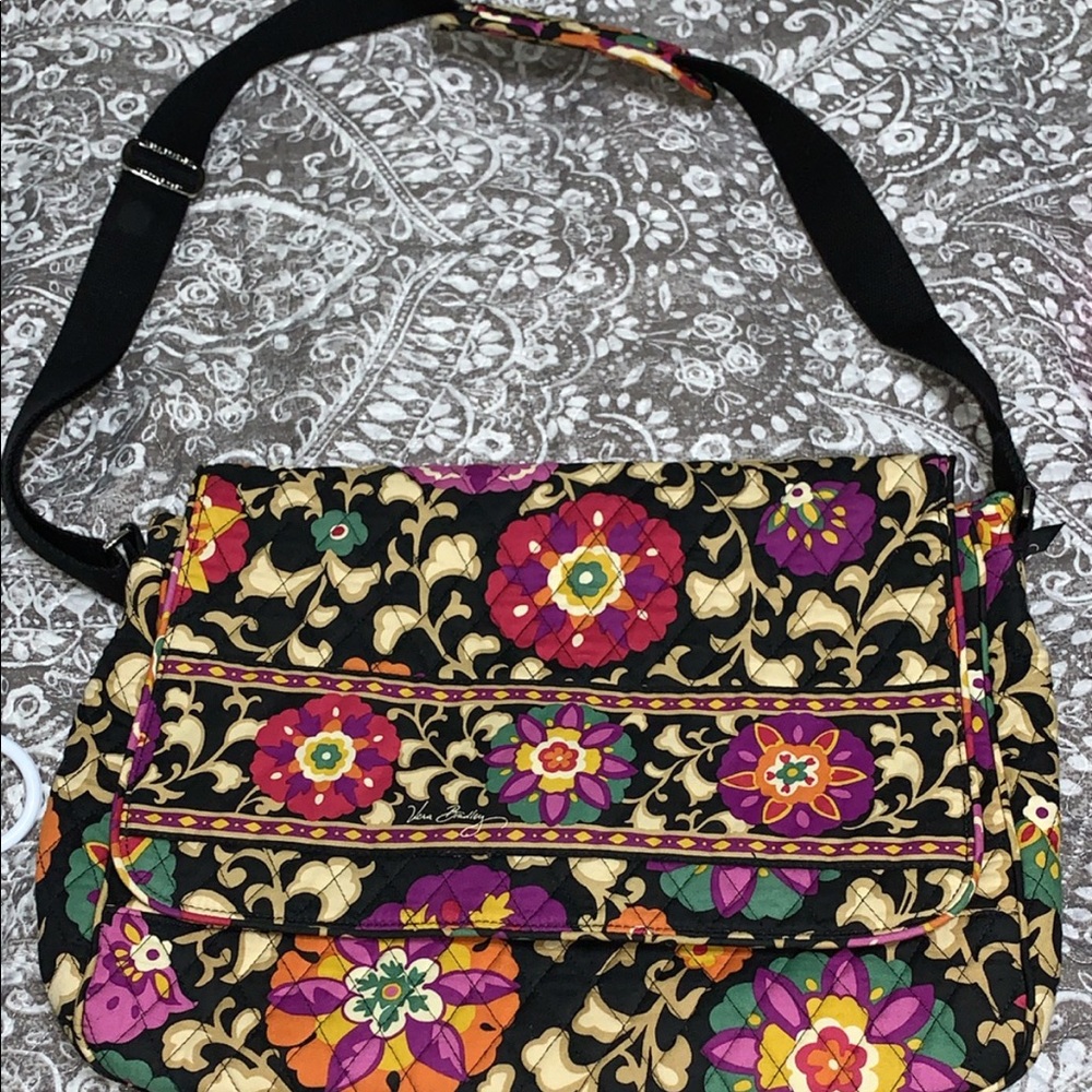 Vera Bradley Crossbody bag/book bag.